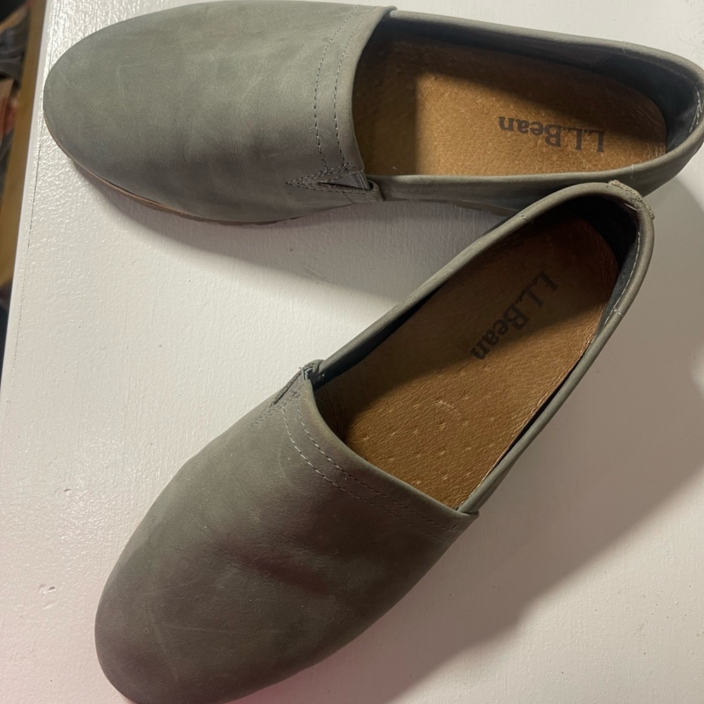 LLBEAN gray suede shoes, size 8